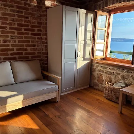 Private Stone House - Sea View - Peaceful Starigrad Paklenica